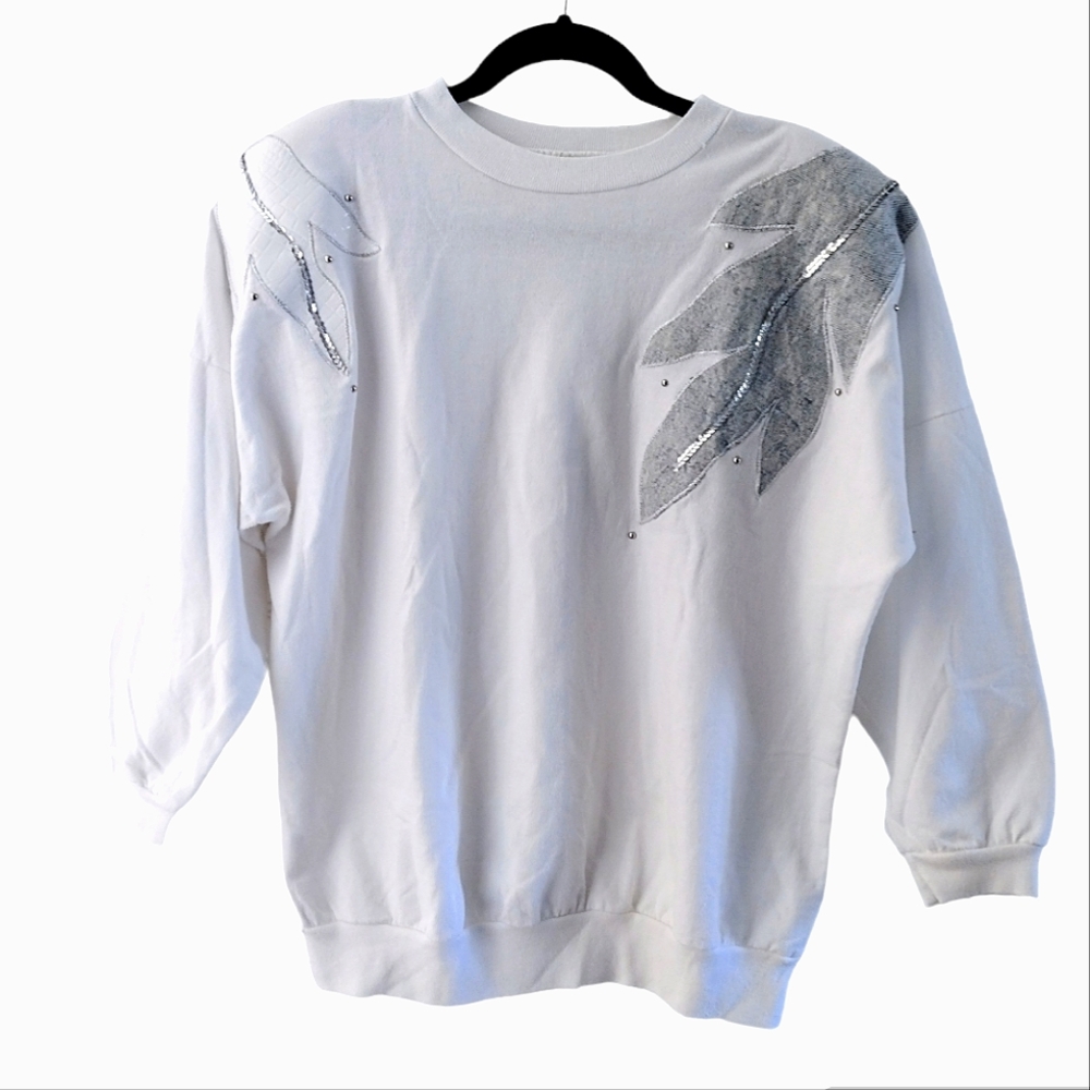 Vintage 80s/90s White sweatshirt w/Embellishments & Appliques Size XL?